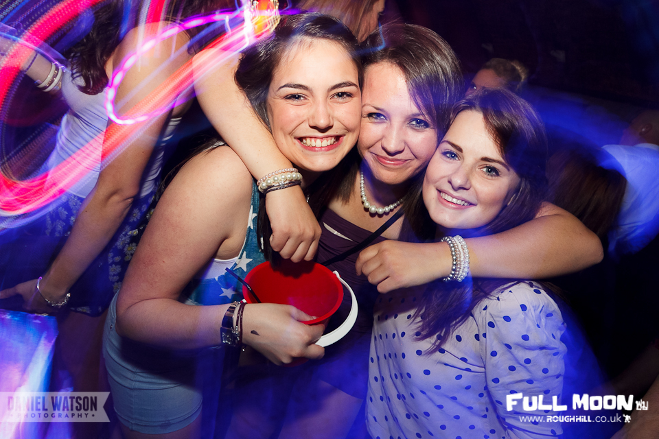 IMAGE: http://payload49.cargocollective.com/1/3/110609/3294800/26-04-2012-3_o.jpg